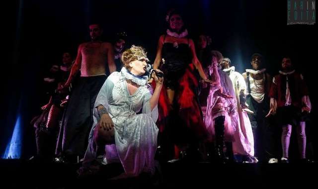''Dignit� autonome di prostituzione'': se il teatro si vende al cliente-spettatore